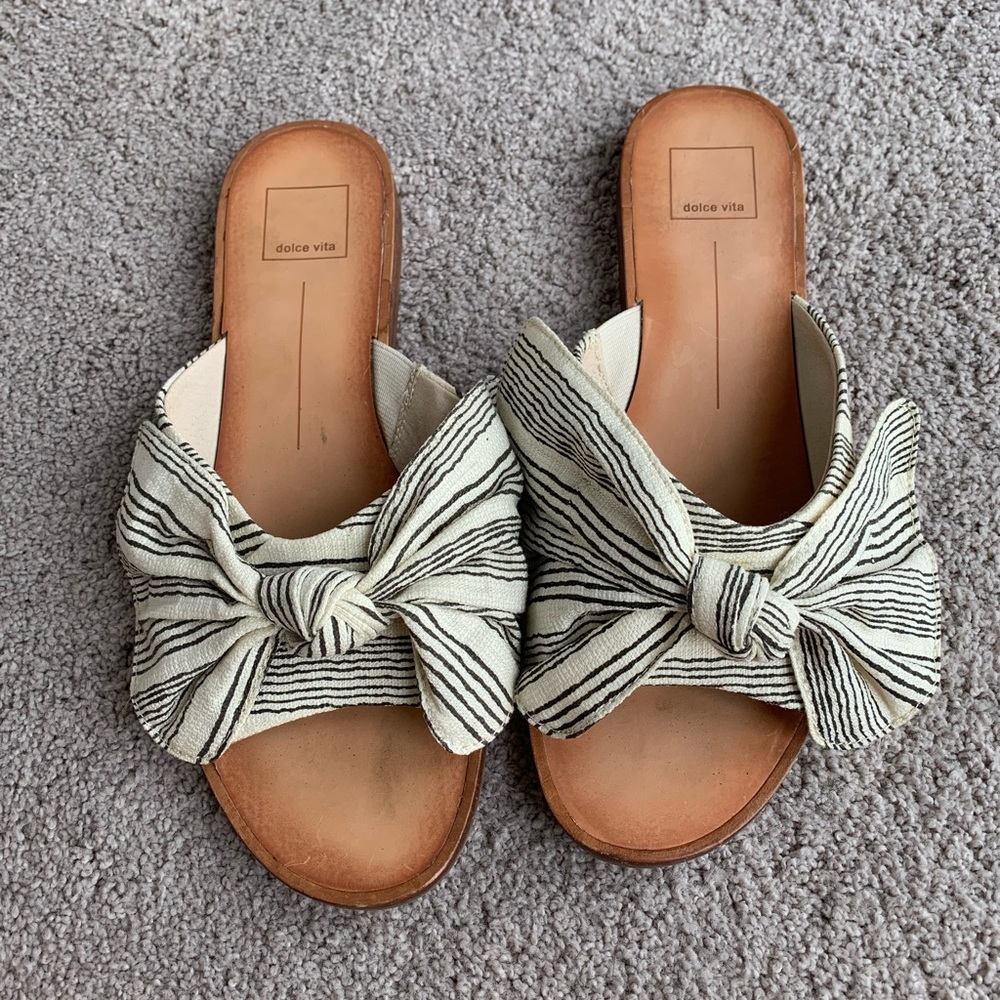 Dolce Vita Parin sandals